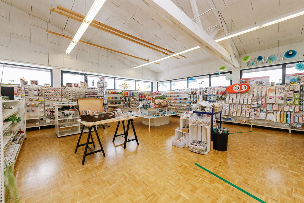 Papeterie Thöny AG – Bürofachmarkt, Mal- und Bastelabteilung